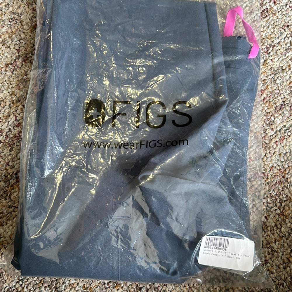 FIGS NWT Night Sky Yola Skinny